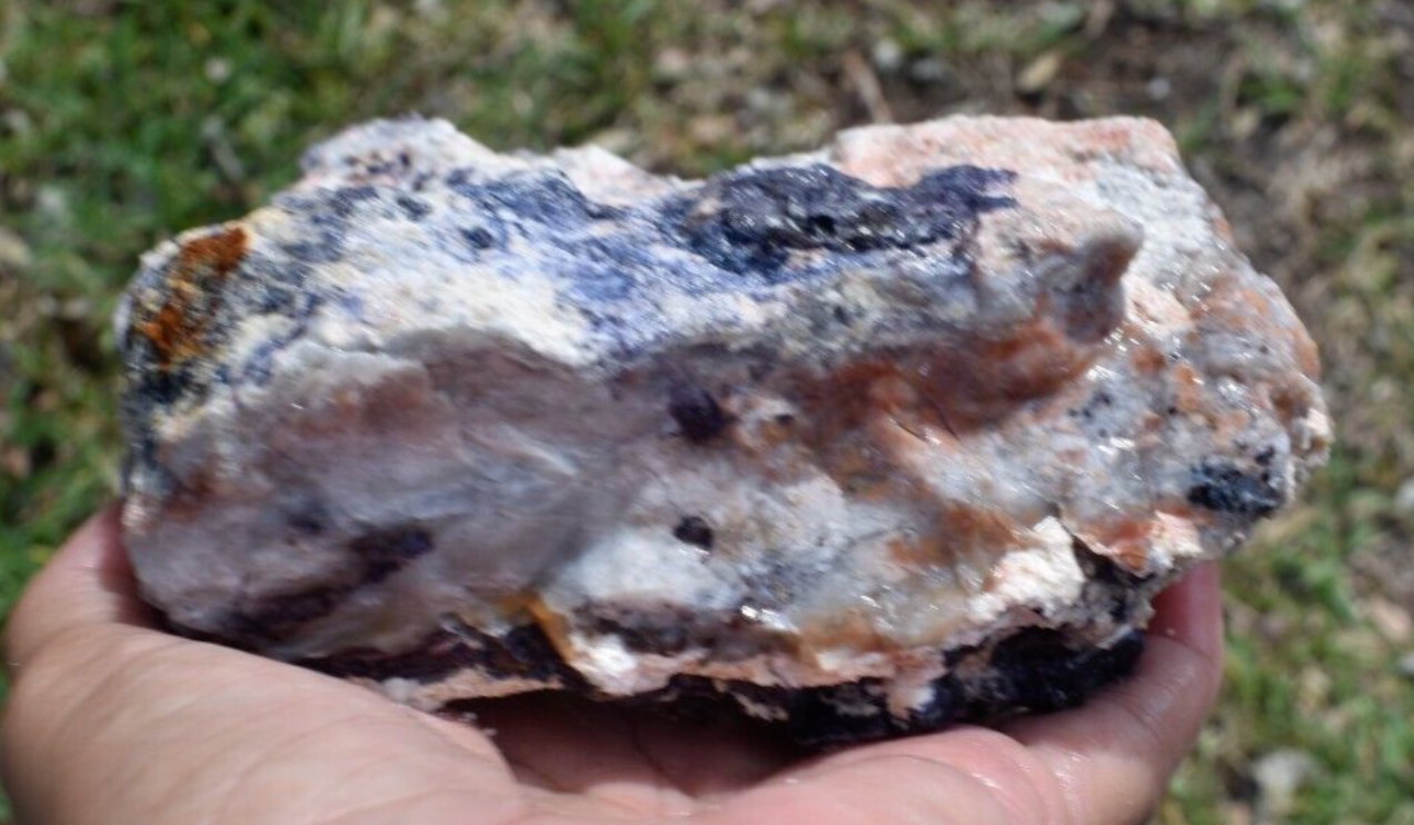 1.86 LB OPALIZED TIFFANY STONE ROUGH, Bertrandite, FLUORITE (R-DSP)