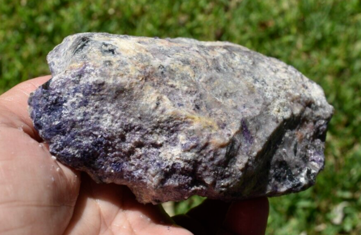 0.84 lb AAA+ Rough Tiffany Stone (R-PTR)
