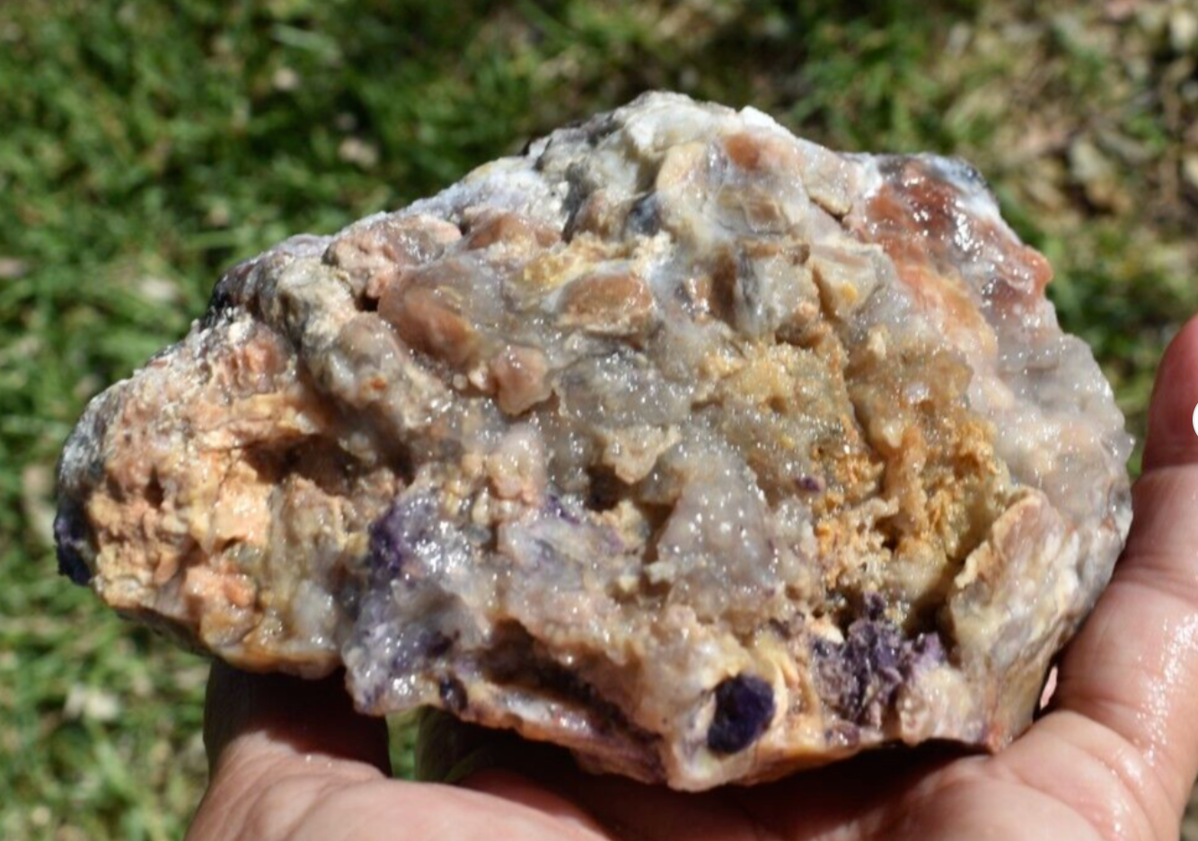 1.42 lb Rough Tiffany Stone (R-FFC)