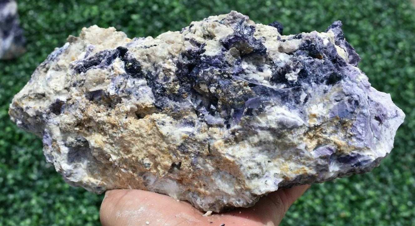 3.34 LB AAA TIFFANY STONE Rough , Bertrandite, Fluorite (R-BYE)